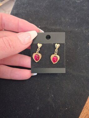 Dainty heart dangle earrings